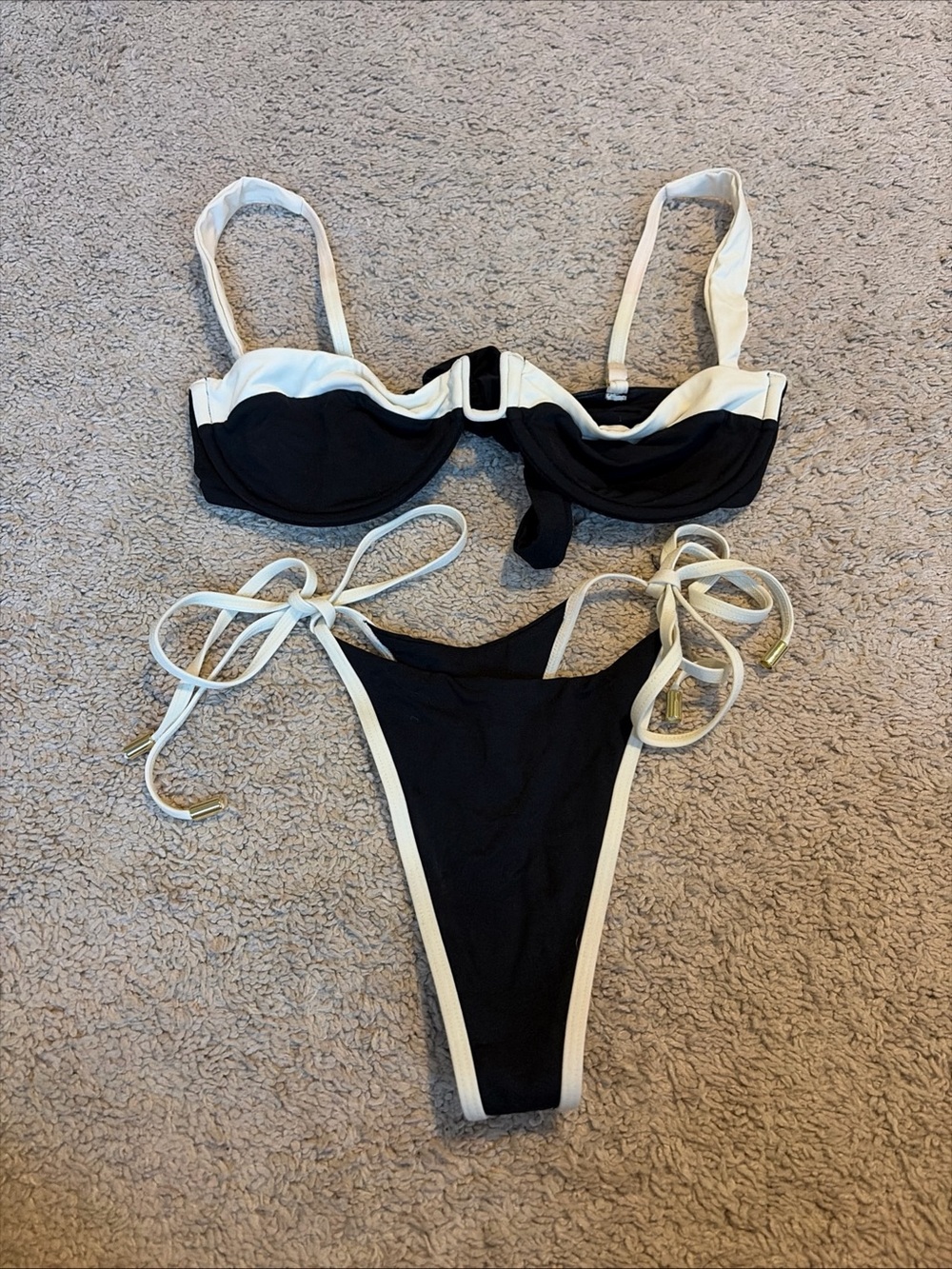 Monday Swimwear Clovelly Top Palma Thong Bottoms Set Size Small Black White